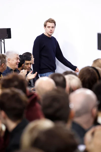 Look 34